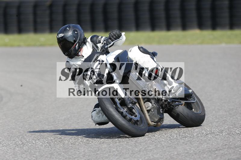 /45 10.08.2025 Plüss Moto Sport ADR/Einsteiger/532